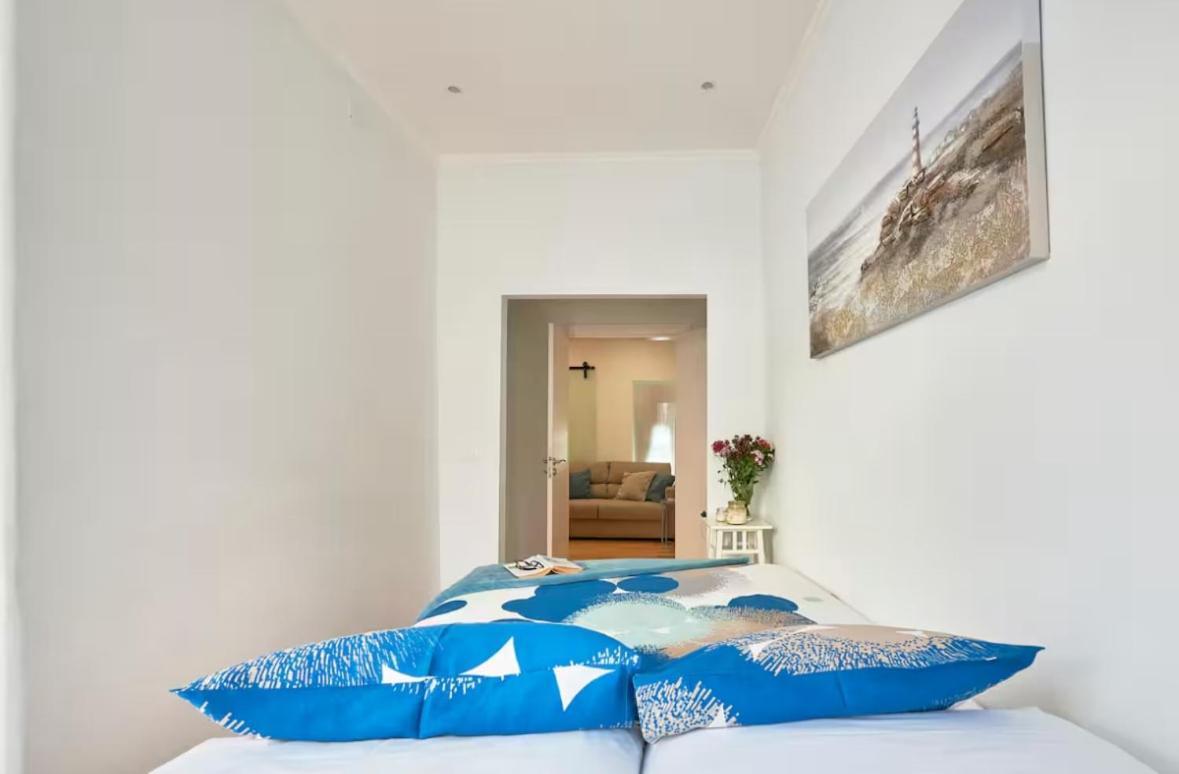 Apartment Alegria By Realmobility *